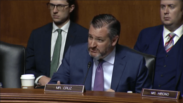 Pesquisador Expõe Influência Tendenciosa_Ted Cruz